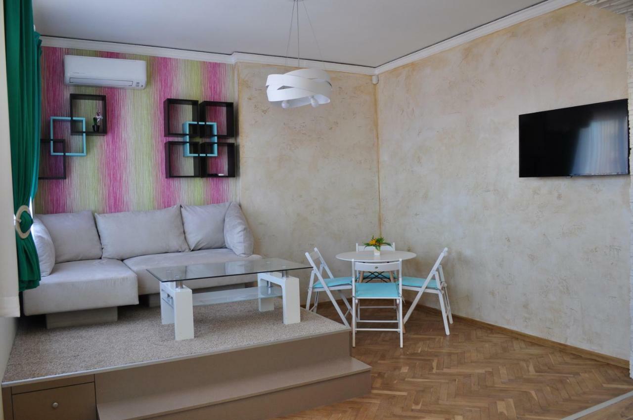 Sofia Central Pretty Apartment Ngoại thất bức ảnh